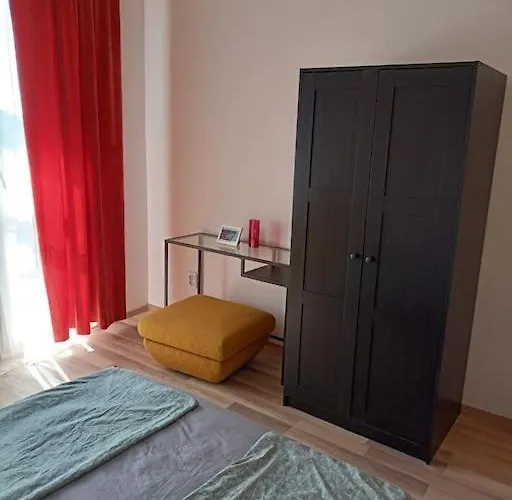 Welcome To Daisy Sunny Place!