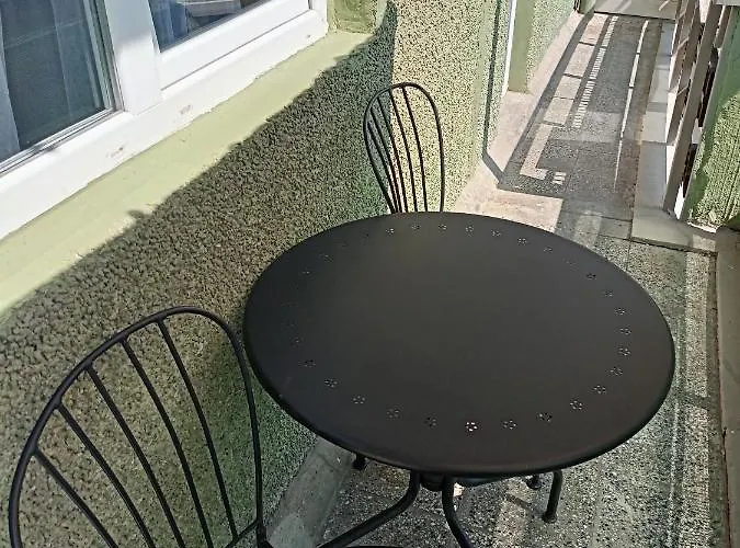 Welcome To Daisy Sunny Place! Warna